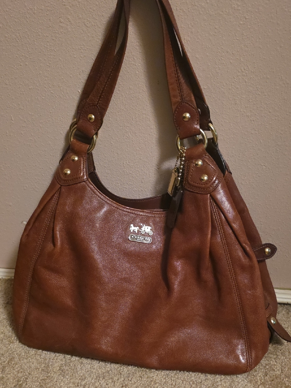 Coach - Picture 2 of 8